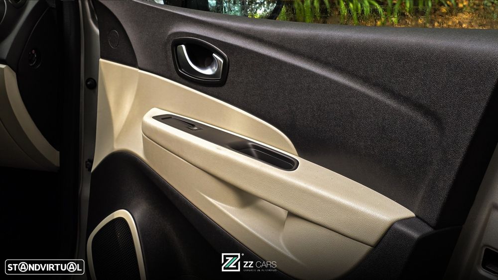 Renault Captur 1.0 TCe Exclusive - 20