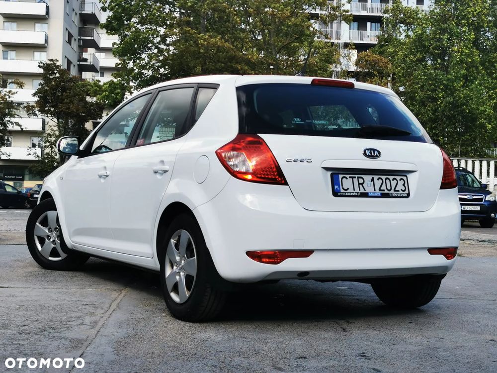 Kia Ceed 1.4 Comfort - 19