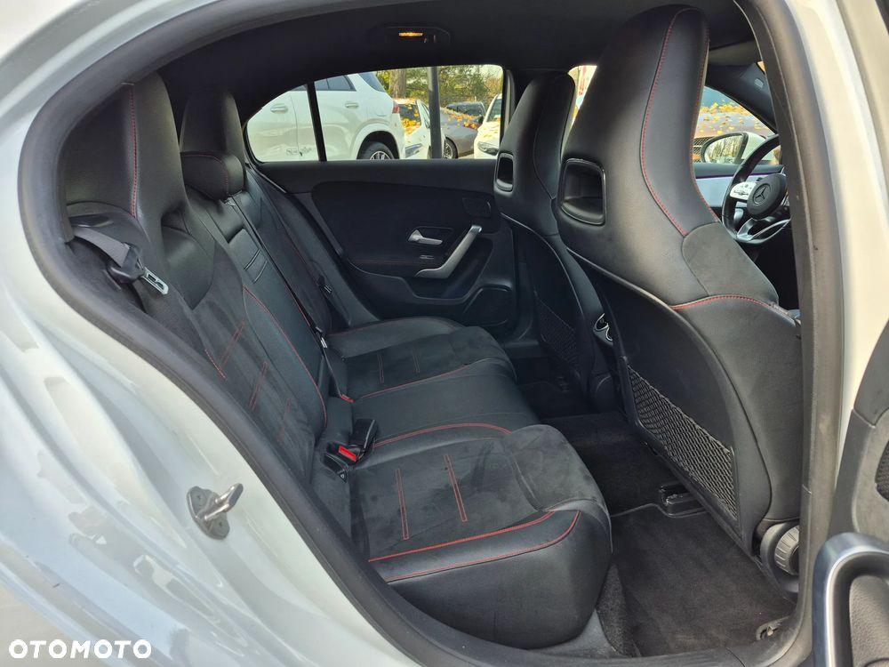 Mercedes-Benz Klasa A [W 177] 18-22 - 28