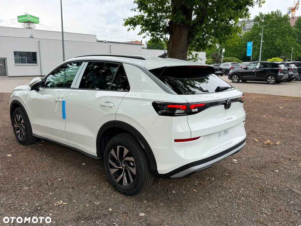 Volkswagen T-Roc - 3