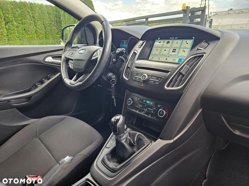 Ford Focus - 8
