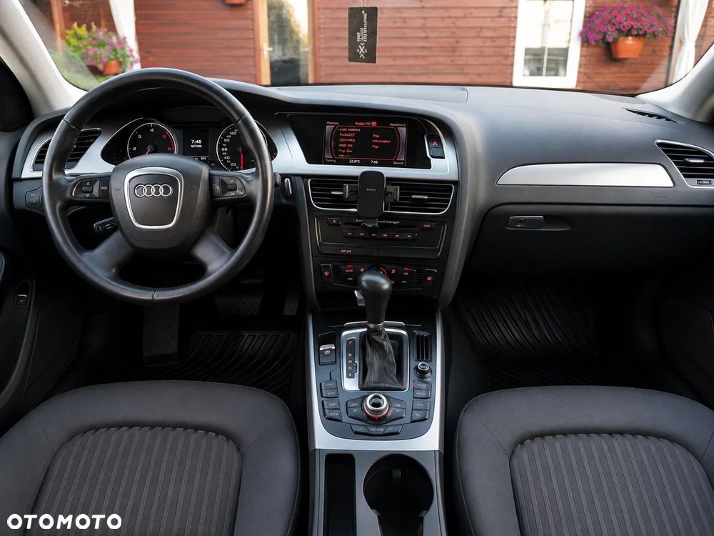 Audi A4 Avant - 13