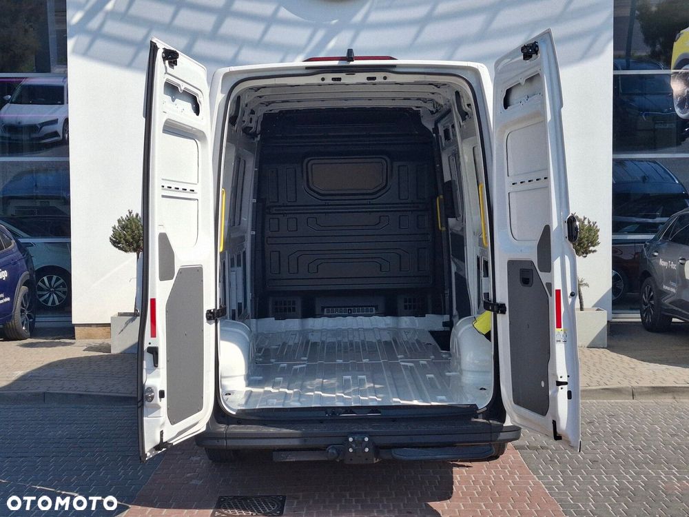 Volkswagen Crafter - 11