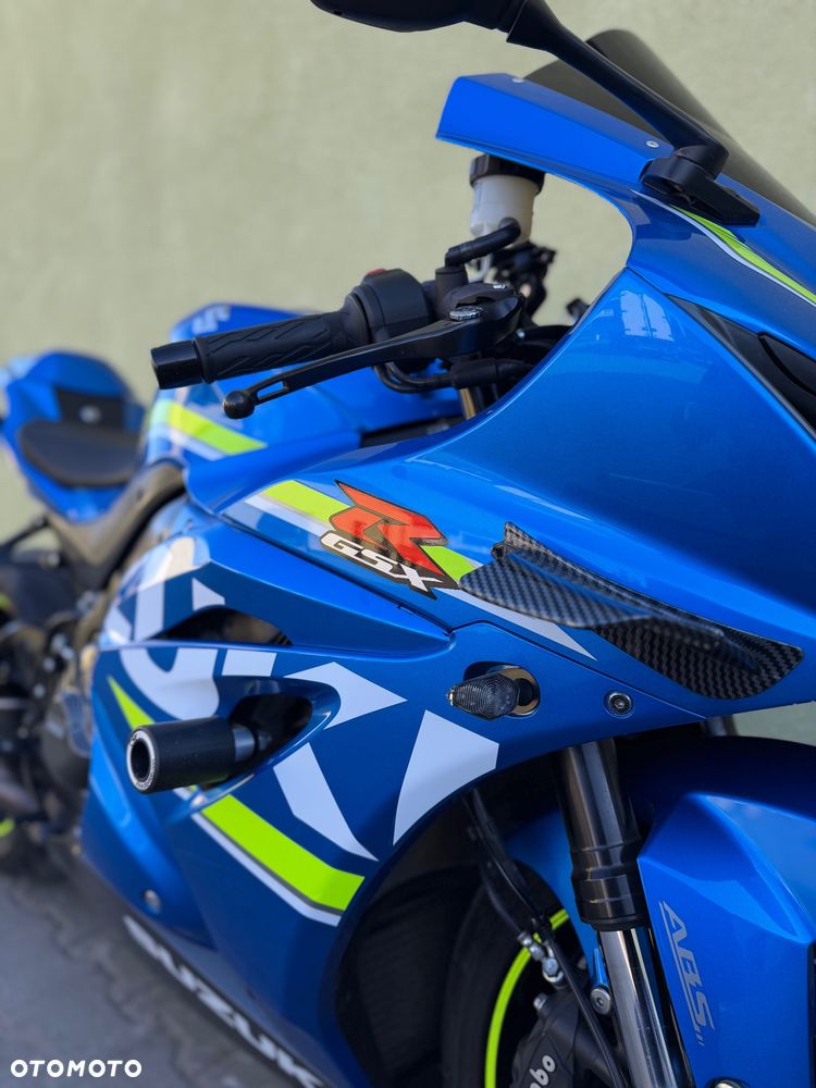 Suzuki GSX-R - 4