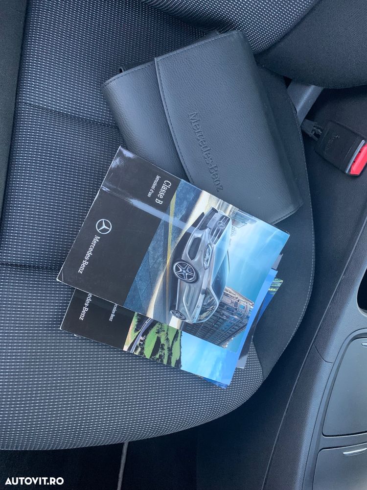 Mercedes-Benz B - 18