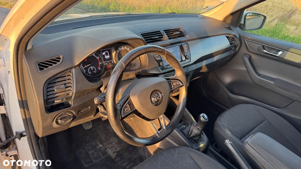 Skoda Fabia 1.0 Clever - 9