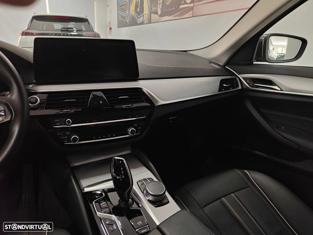 BMW 530 e iPerformance Line Luxury - 46
