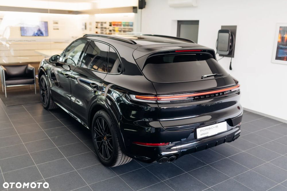 Porsche Cayenne GTS - 12