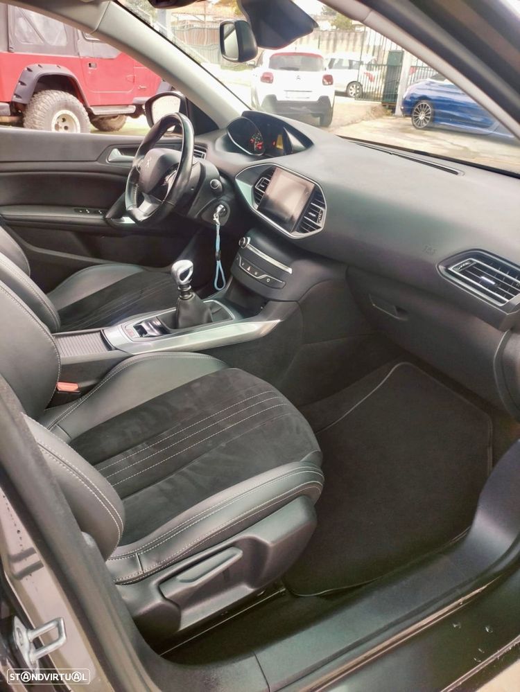 Peugeot 308 SW 1.5 BlueHDi Allure - 11