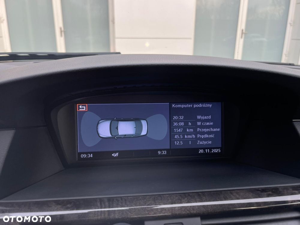 BMW Seria 5 540i - 13