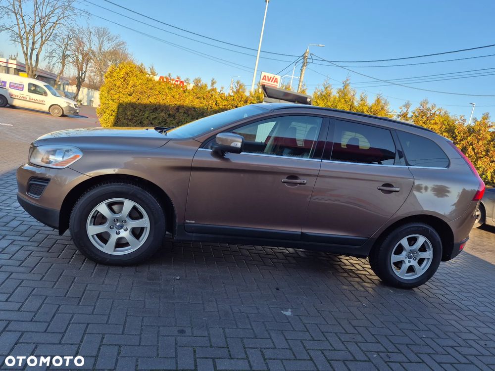 Volvo XC 60 2.4D AWD Momentum - 5