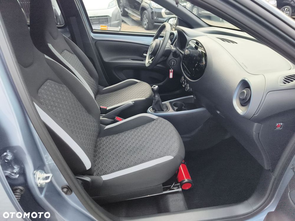 Toyota Aygo X - 10