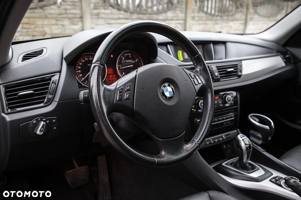 BMW X1 xDrive20d - 12