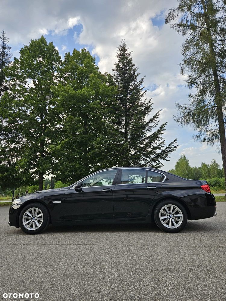 BMW Seria 5 518d - 13
