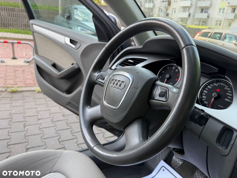 Audi A4 Limousine - 26