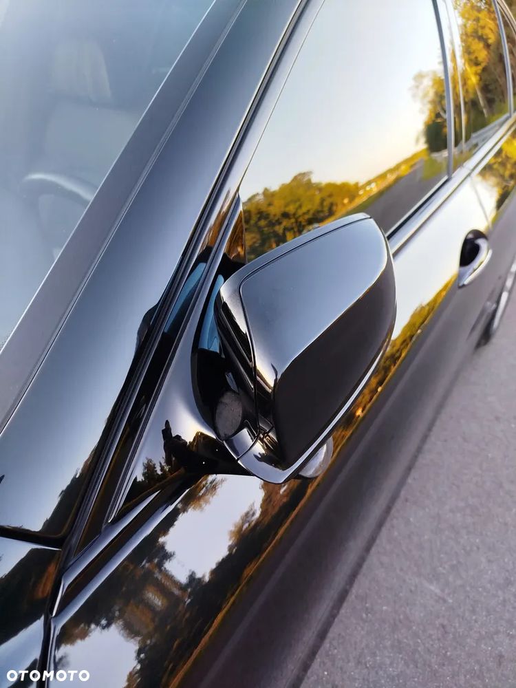 BMW Seria 5 528i - 14