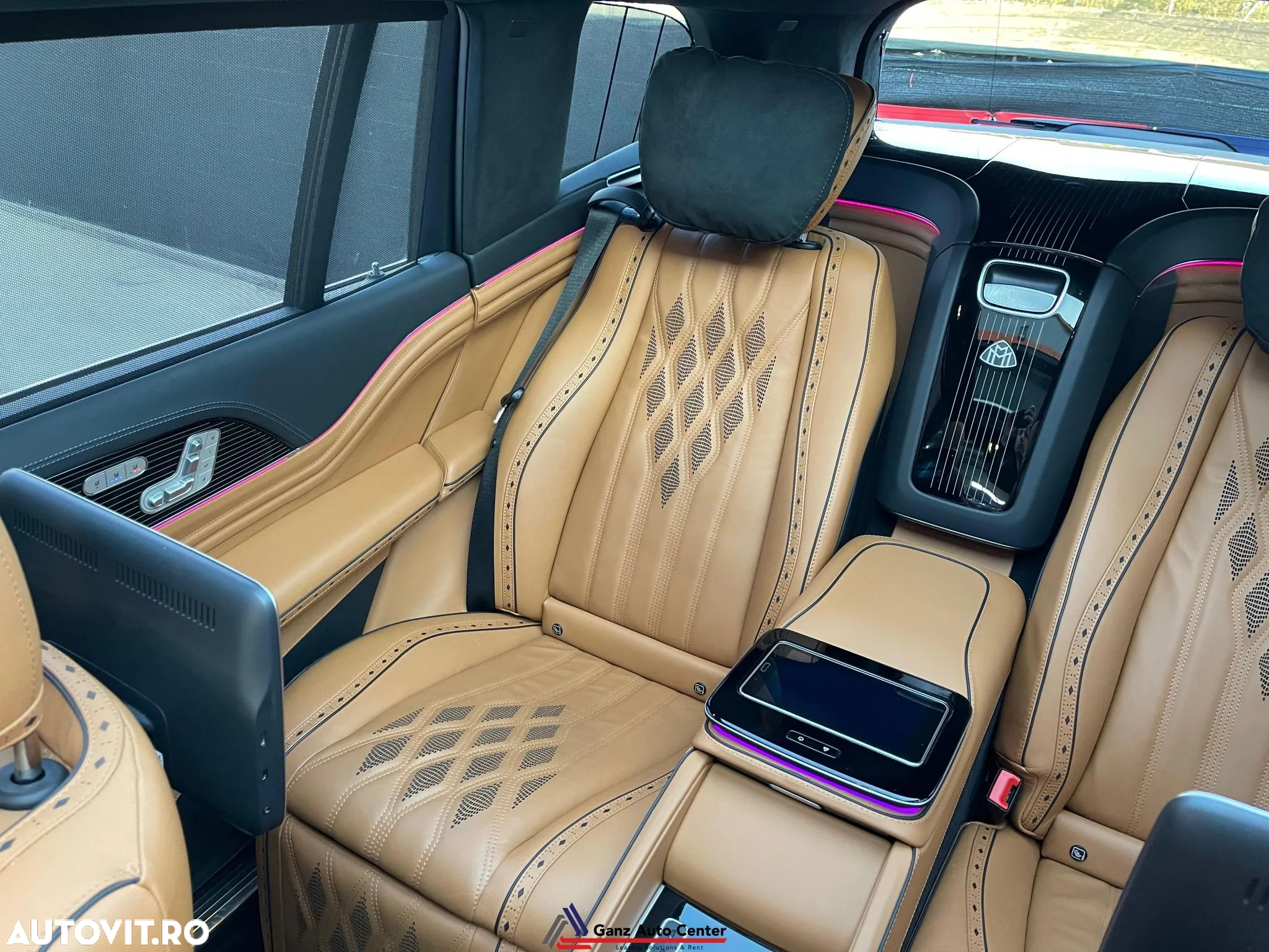 Mercedes-Benz GLS Maybach 600 4Matic 9G-TRONIC - 29