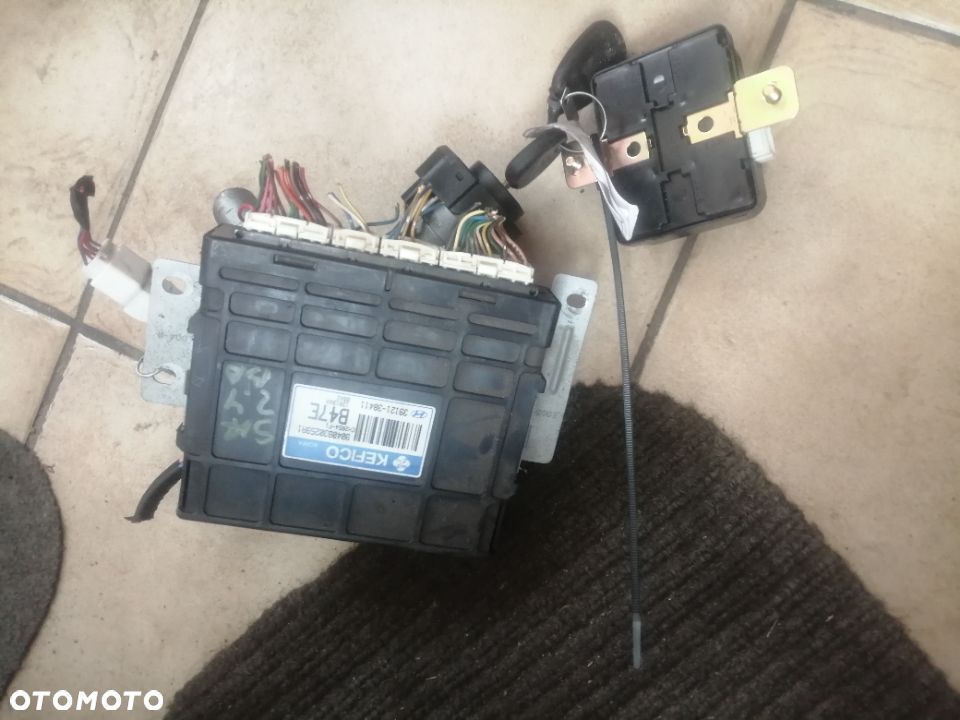 zestaw KEFICO KOMPUTER STEROWNIK SILNIKA 39121-38411 B47E - 2