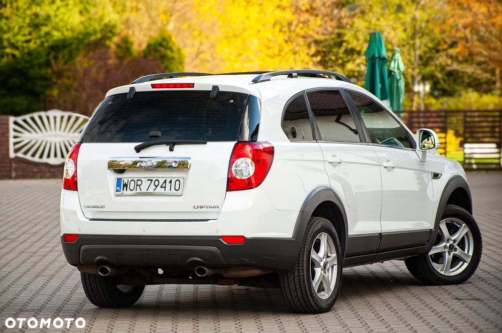 Chevrolet Captiva 2.4 2WD LT - 4