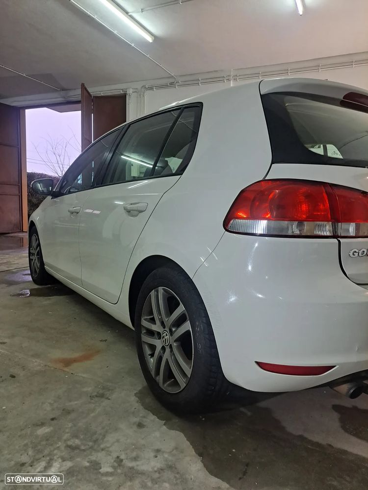 VW Golf 2.0 TDi Confortline - 6