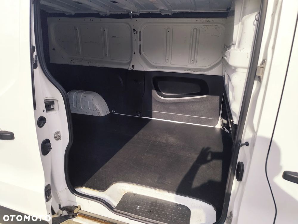 Renault Trafic - 11