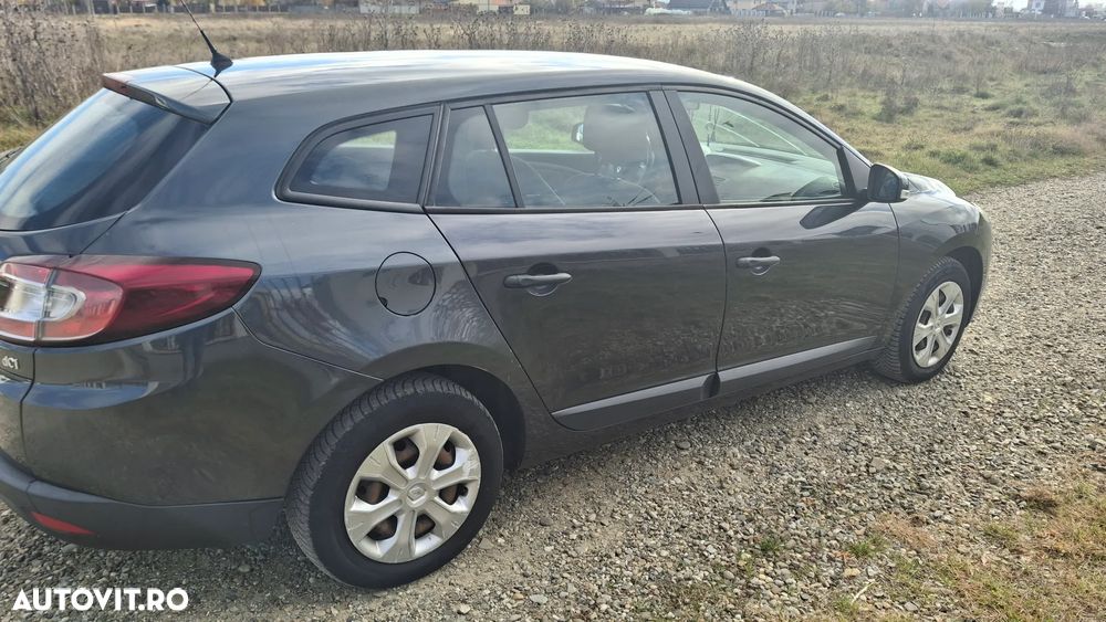 Renault Megane ver-1-5-dci-expression - 4