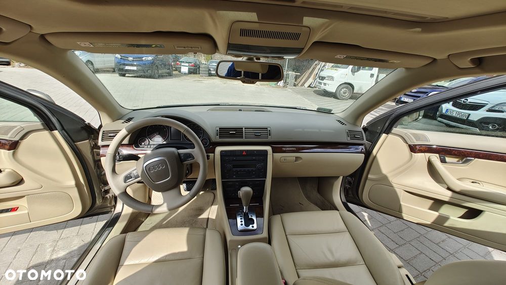 Audi A4 Limousine 2.0 T FSI multitronic - 36