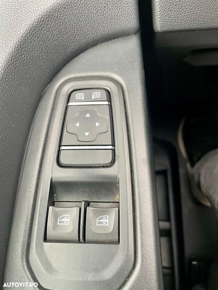 Renault Trafic Combi 2.0 Blue dCi 110 S&S L1 8+1 Life - 15