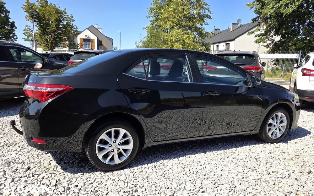 Toyota Corolla 1.6 Prestige EU6 - 9