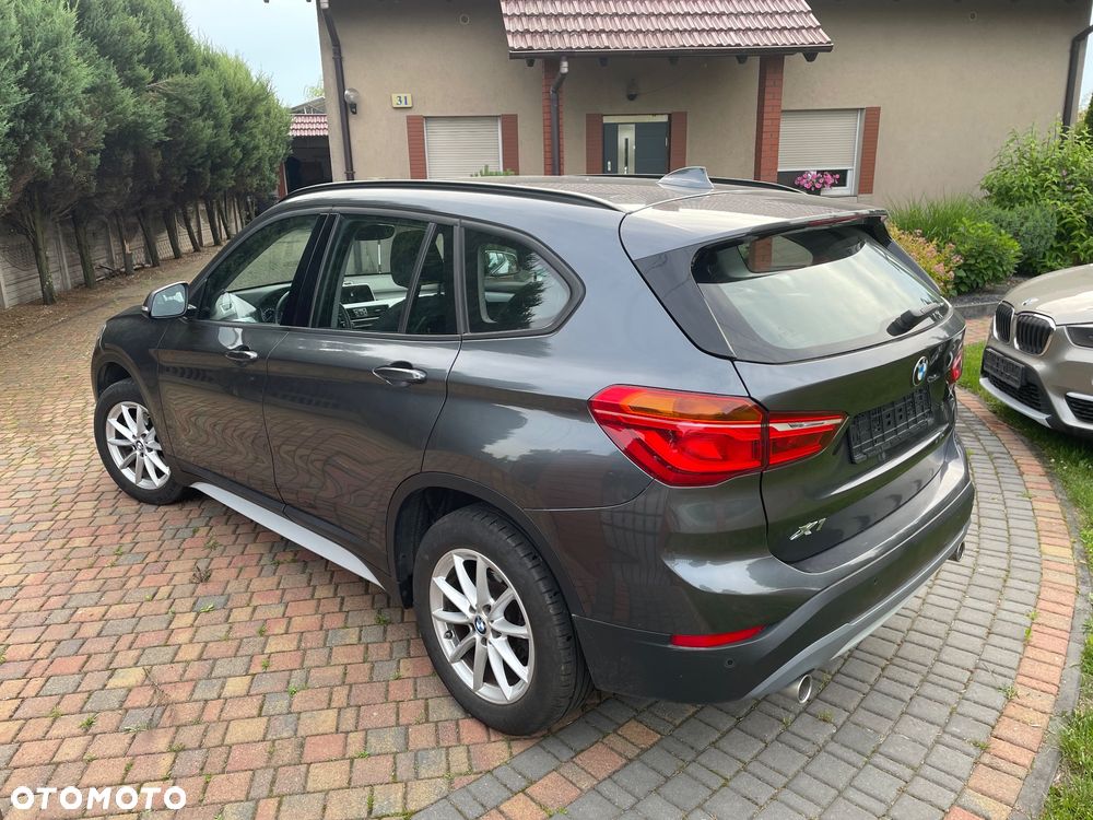 BMW X1 sDrive18d - 10