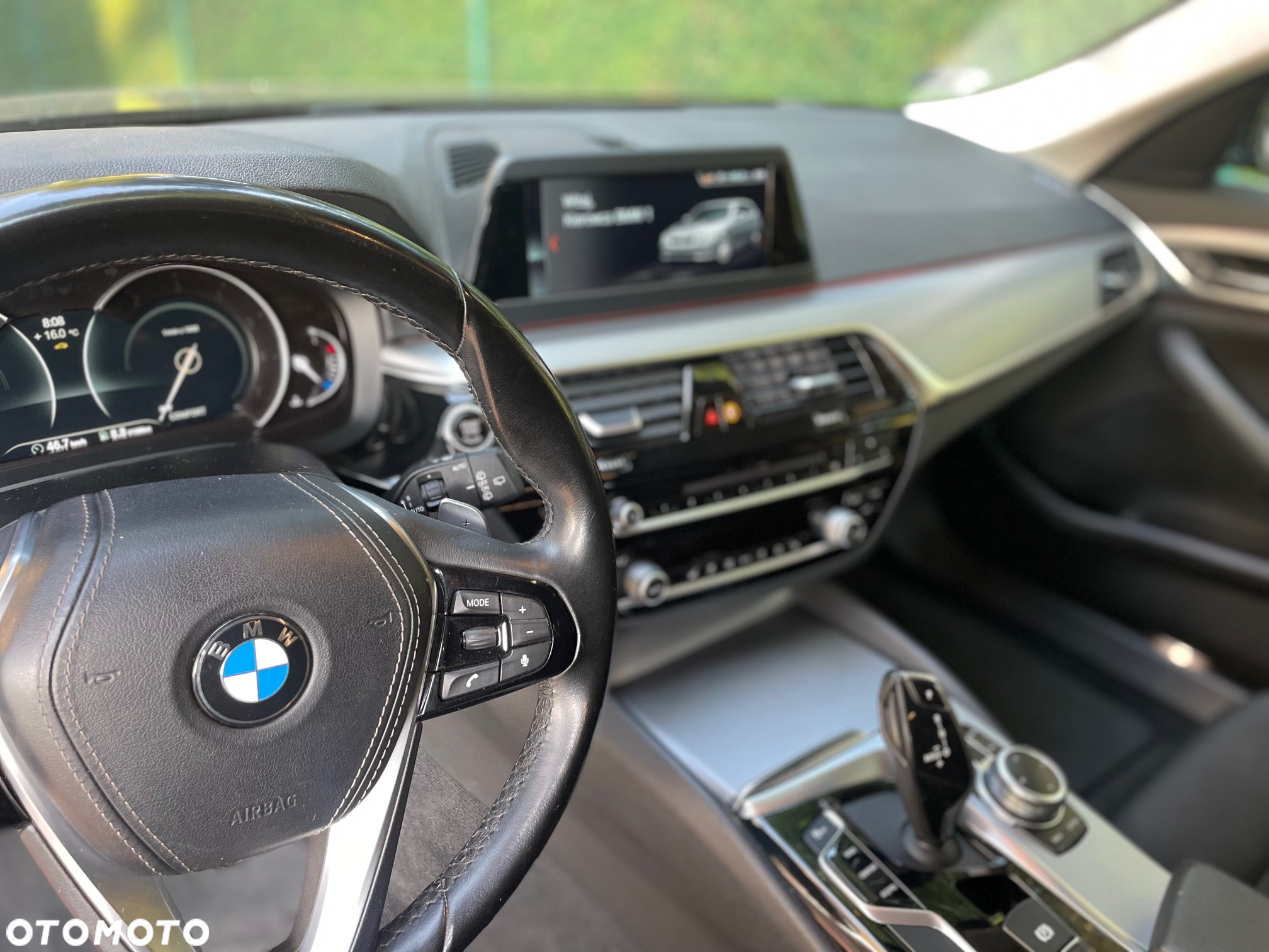 BMW Seria 5 520i Luxury Line - 10