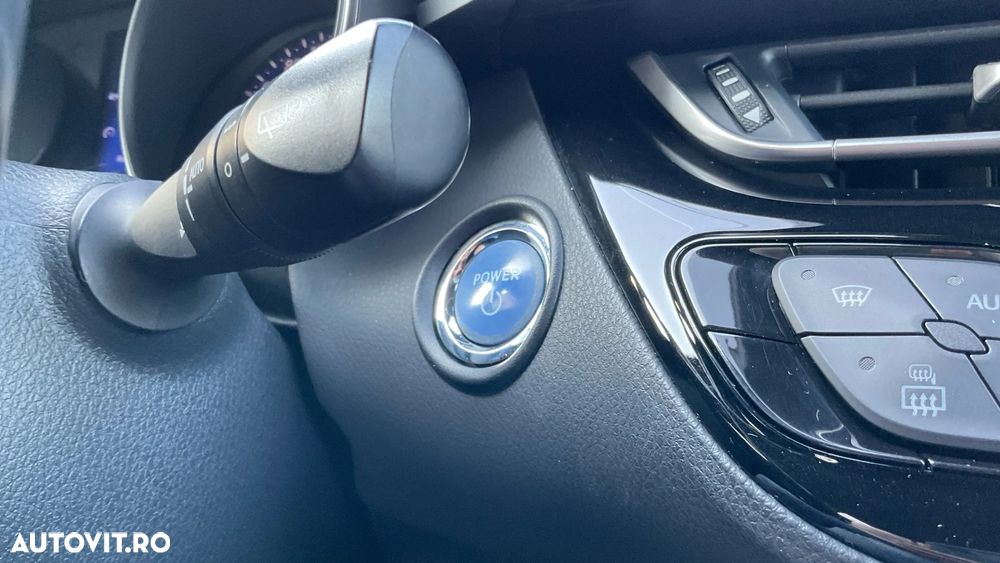 Toyota C-HR 1.8 HSD 4x2 CVT C-enter - 23