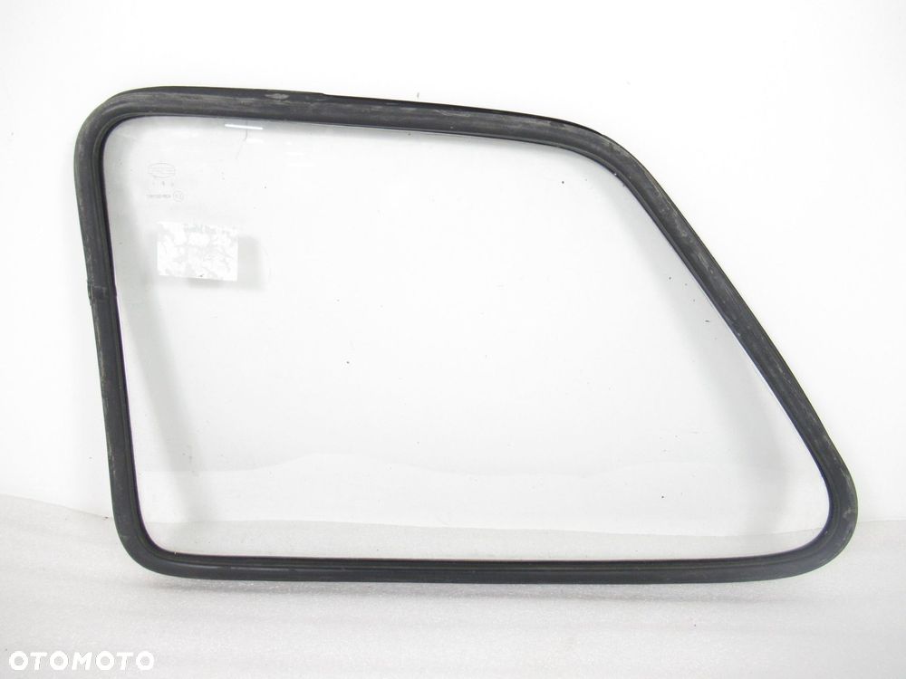 SZYBA KAROSERYJNA PRAWA TYLNA FIAT 126 - 2