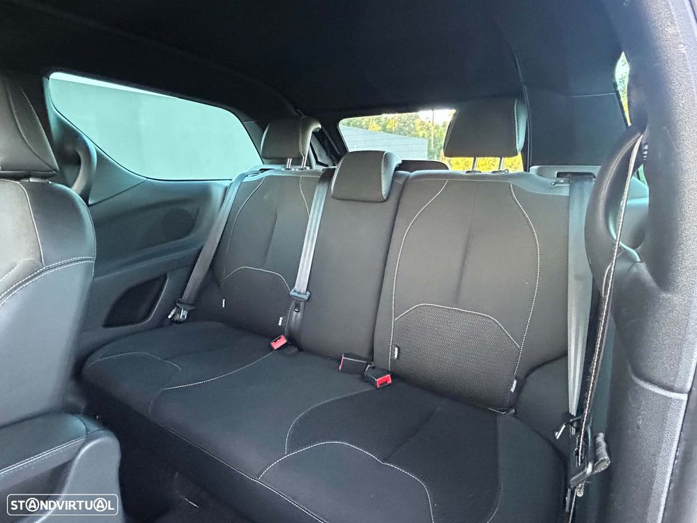 Citroën DS3 Cabrio 1.6 e-HDi So Chic ETG6 - 12