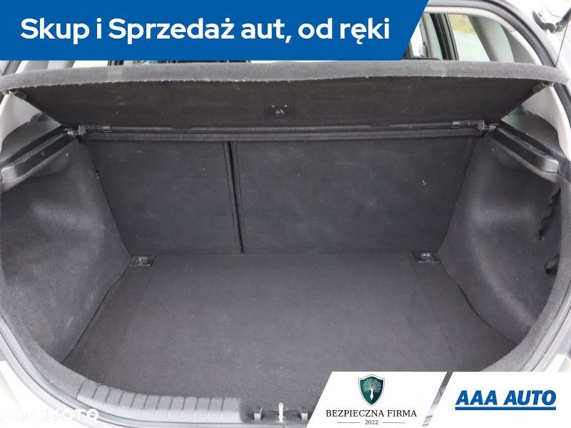 Kia Ceed - 15