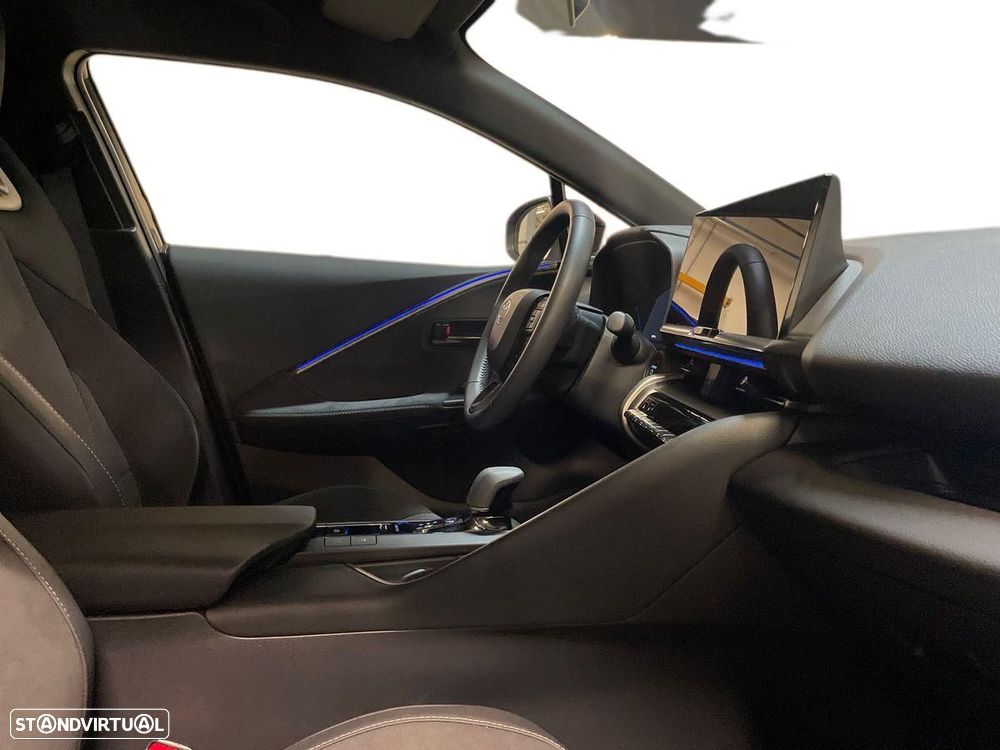 Toyota C-HR - 7