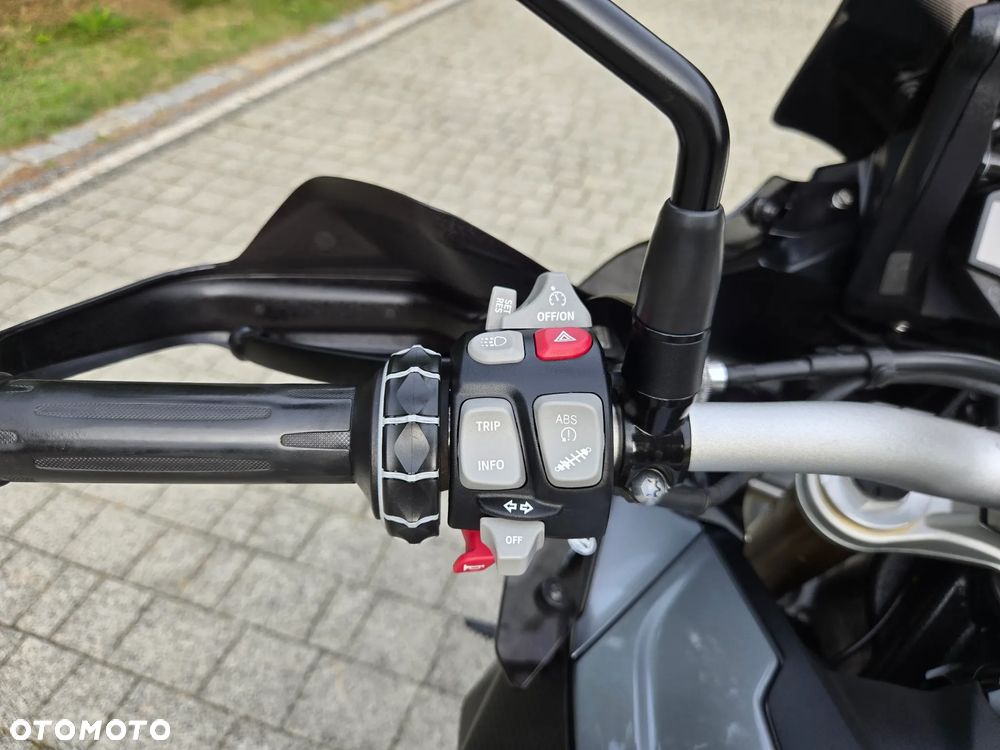 BMW XR - 27