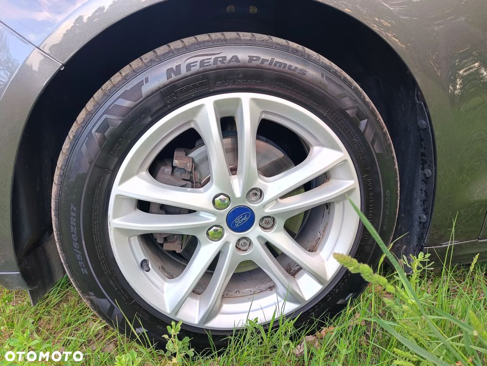 Ford Mondeo 2.0 TDCi Titanium PowerShift - 11
