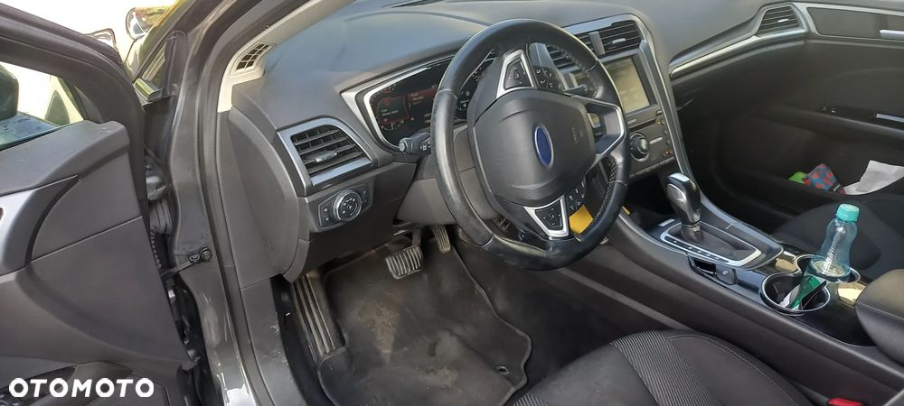 Ford Mondeo ver-2-0-tdci-start--stopp-powershift--aut-titanium - 6