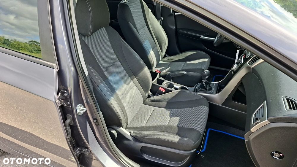 Hyundai i30 1.4 Trend - 27