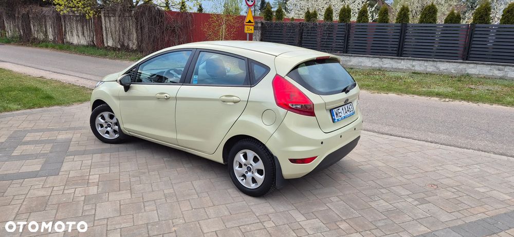 Ford Fiesta - 8