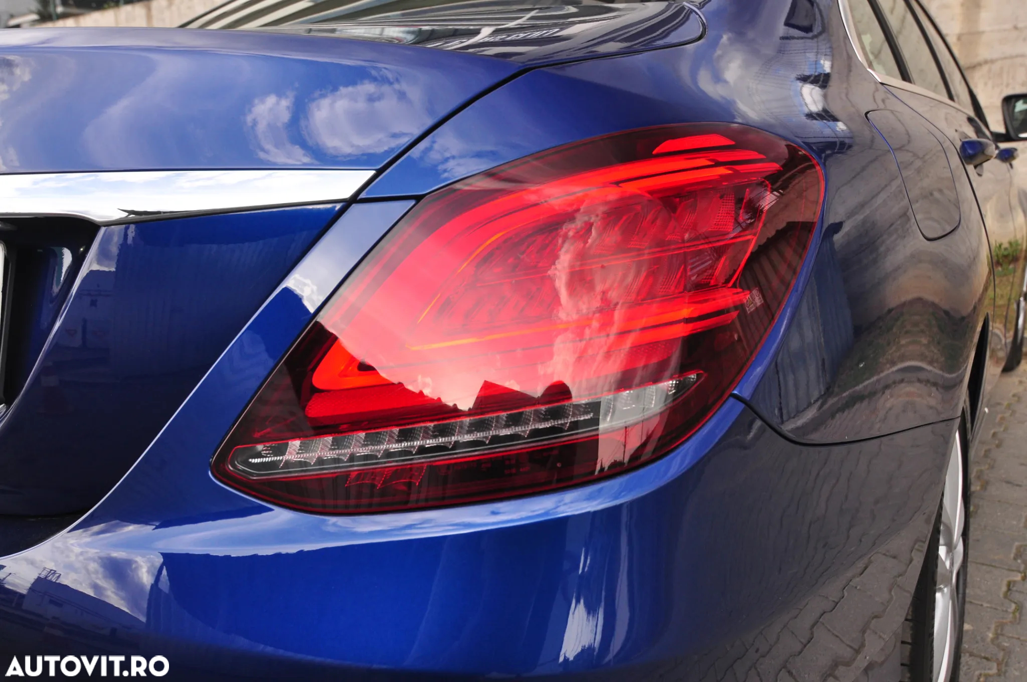 Mercedes-Benz C 220 d 4Matic 9G-TRONIC Avantgarde - 13