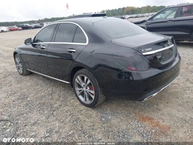 Mercedes-Benz Klasa C 300 7G-TRONIC - 3