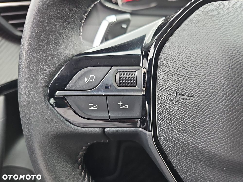 Peugeot 2008 - 15