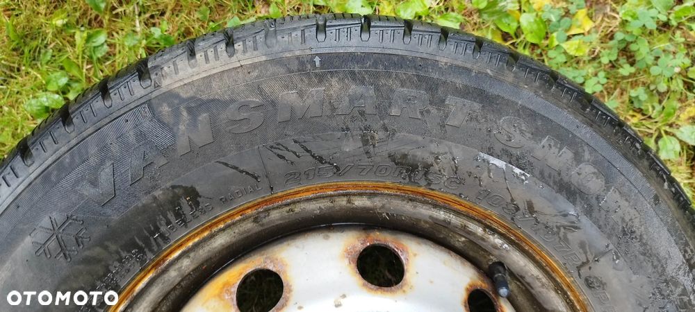 215/70/15 c maxxis van smart snow - 3