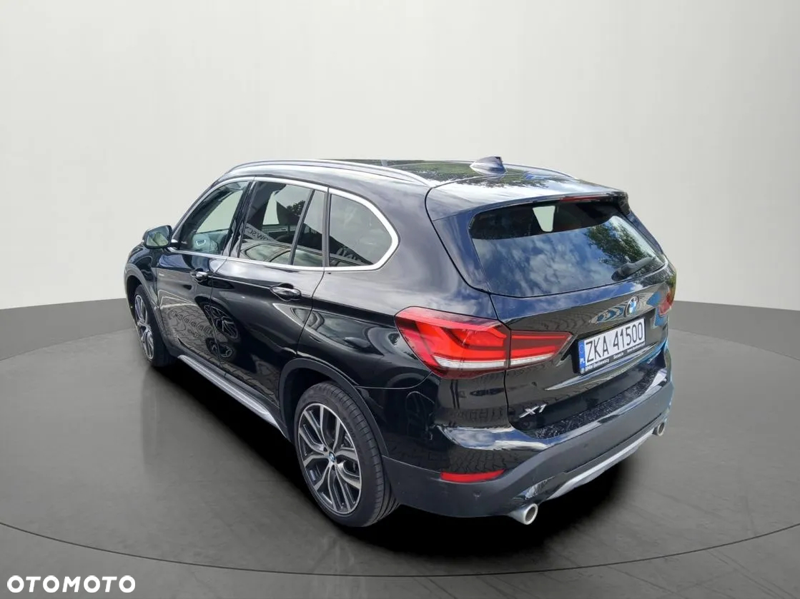 BMW X1 xDrive20i xLine - 5
