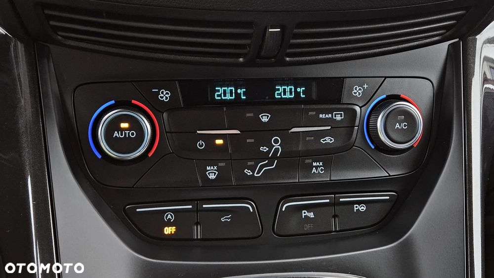 Ford Kuga 2.0 TDCi 4x2 ST-Line - 30