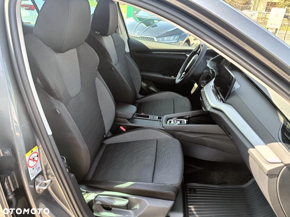 Skoda Octavia 1.5 TSI mHEV Drive Selection DSG - 11