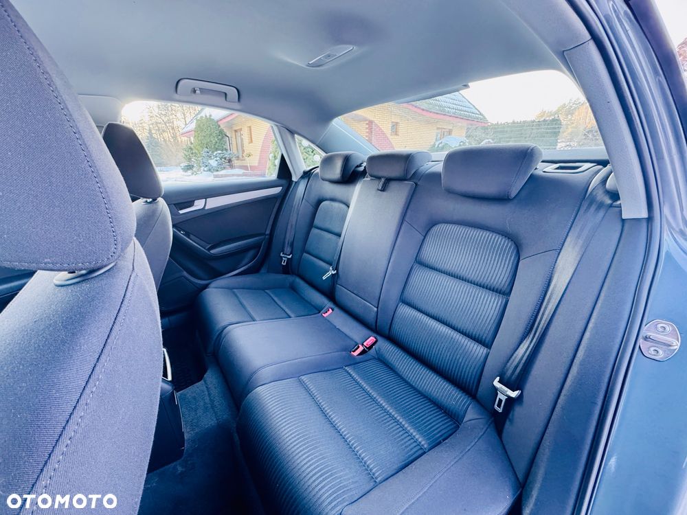 Audi A4 Limousine - 13