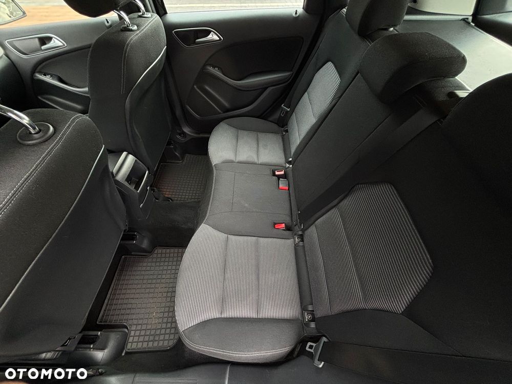 Mercedes-Benz Klasa B 180 CDI BlueEFFICIENCY Edition Style - 23